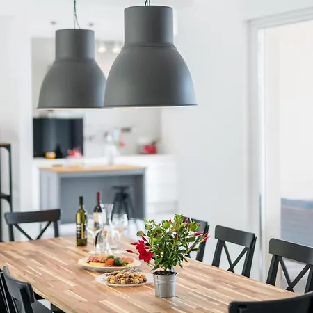 Pet Friendly In Holiday home Vrh (Krk)