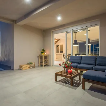 Beautiful In Vrh With 3 Bedrooms, Wifi And Outdoor Swimming Pool * Vrh (Krk)