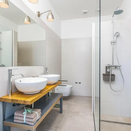 Pet Friendly In Holiday home *