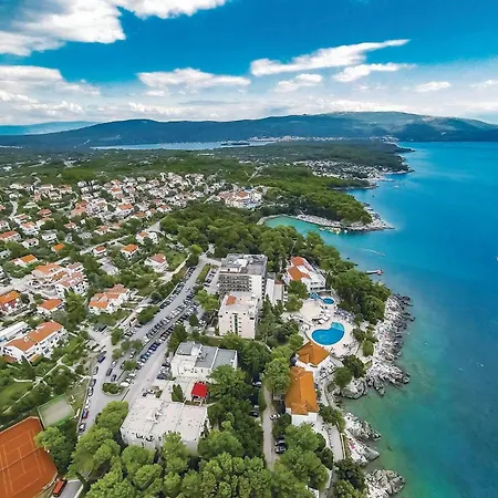 Beautiful In Vrh With 3 Bedrooms, Wifi And Outdoor Swimming Pool Vrh (Krk)