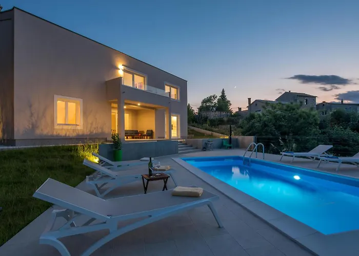 בית נופש 3 Bedroom Pet Friendly In *