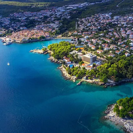 Ferienhaus 3 Bedroom Pet Friendly In Vrh (Krk)