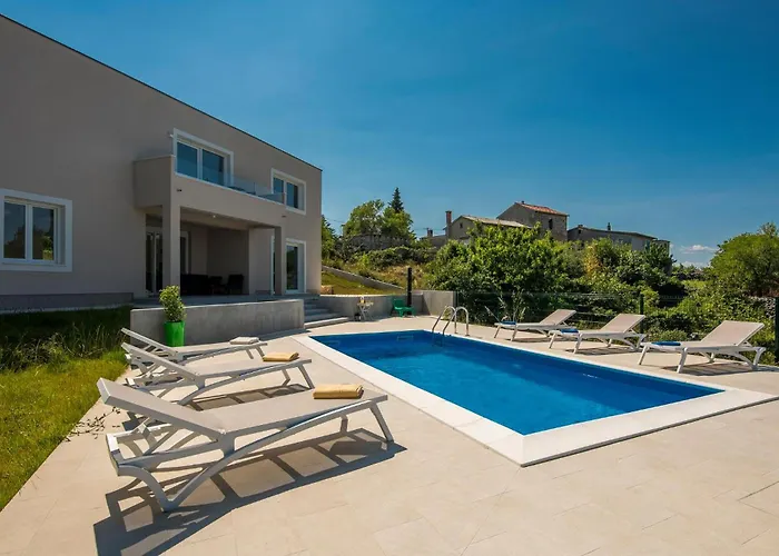 3 Bedroom Pet Friendly In Semesterbostad
